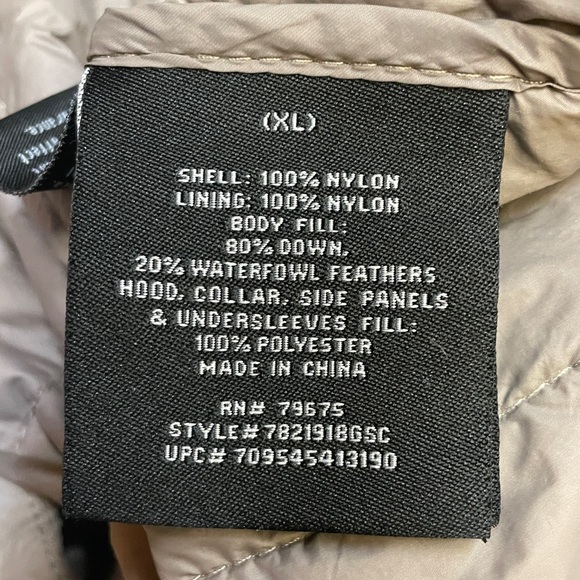 London Fog Women’s XL Light Gray Quilted Jacket. - Picture 6 of 13